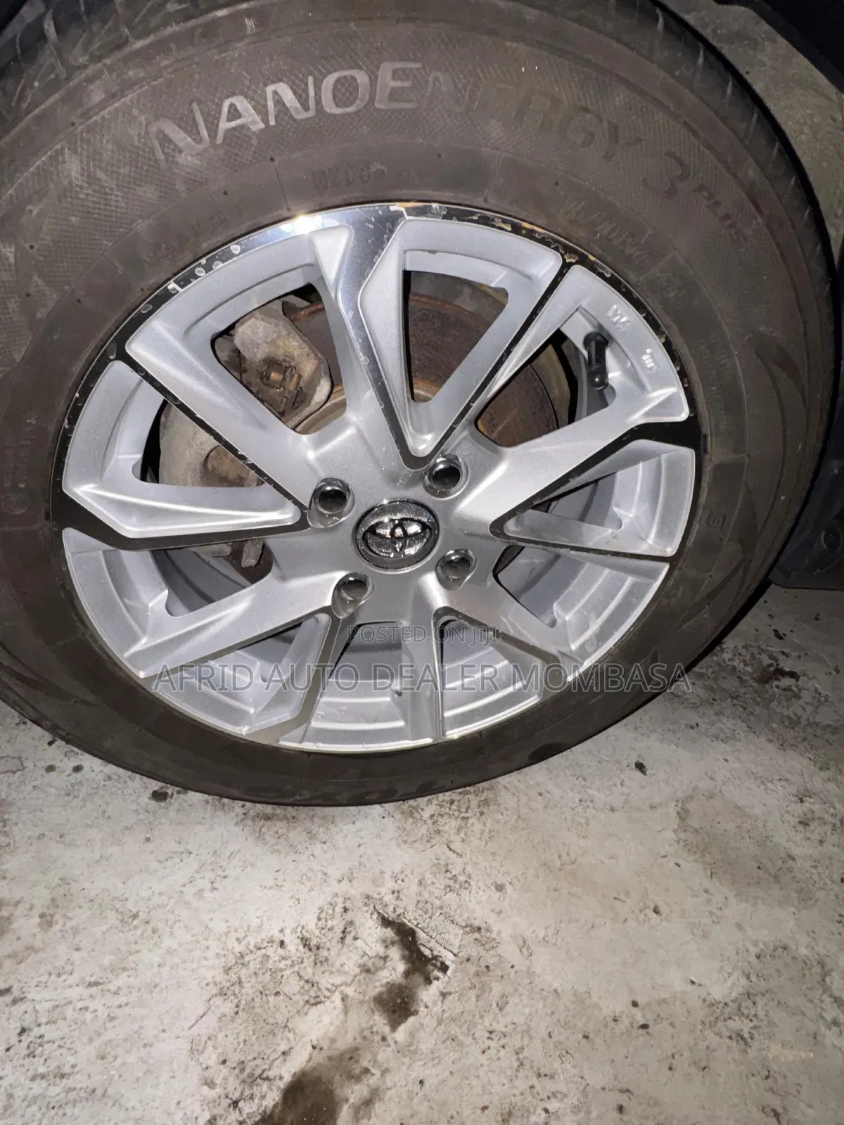 Toyota Vitz 1.3 FWD 5dr 2019 Gray