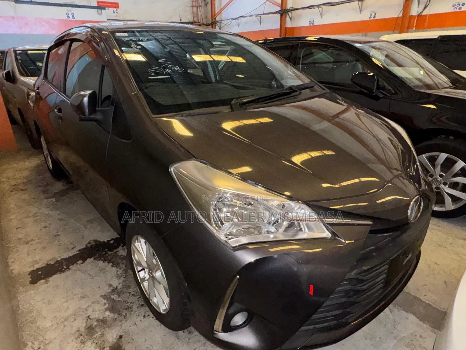 Toyota Vitz 1.3 FWD 5dr 2019 Gray