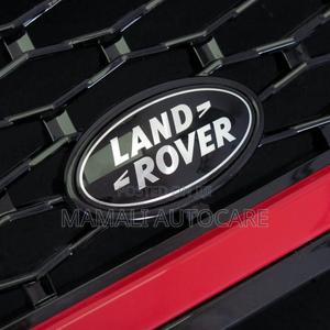 Land Rover Front Logo Badge - thumbnail 2