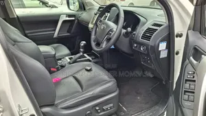 Toyota Land Cruiser Prado 2.8 2019 White