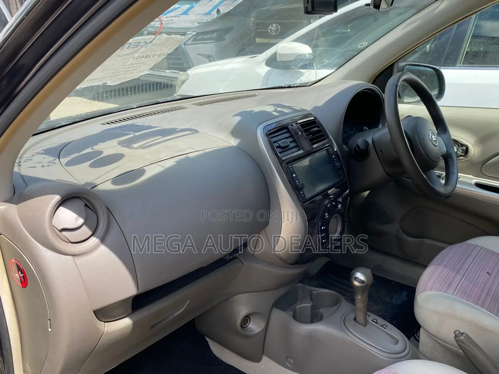 Nissan March 2018