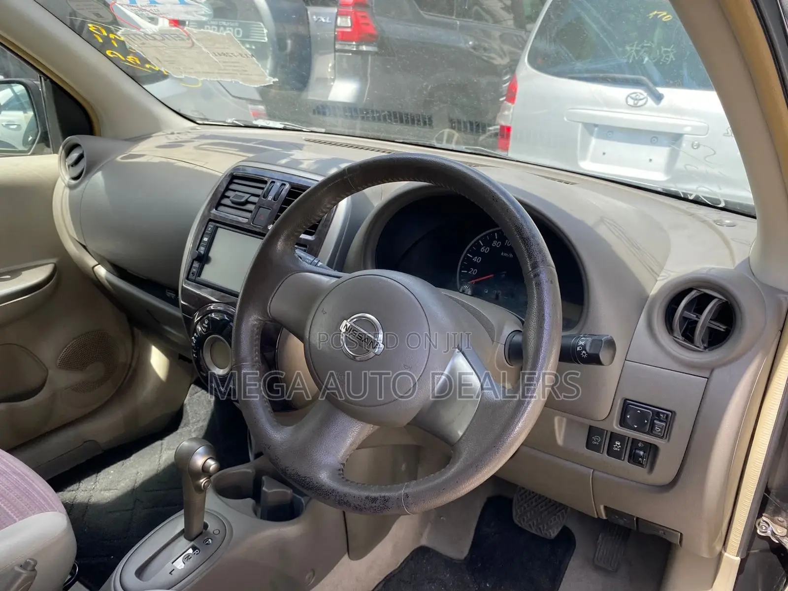 Nissan March 2018