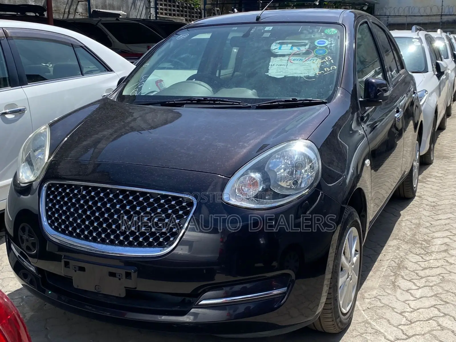 Nissan March 2018