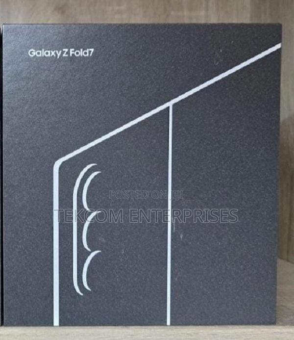 New Samsung Galaxy Z Fold7 512 GB Black - thumbnail 3
