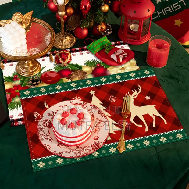 Red,Black,White Green 6pcs Luxury Christmas Table Mats - thumbnail 5