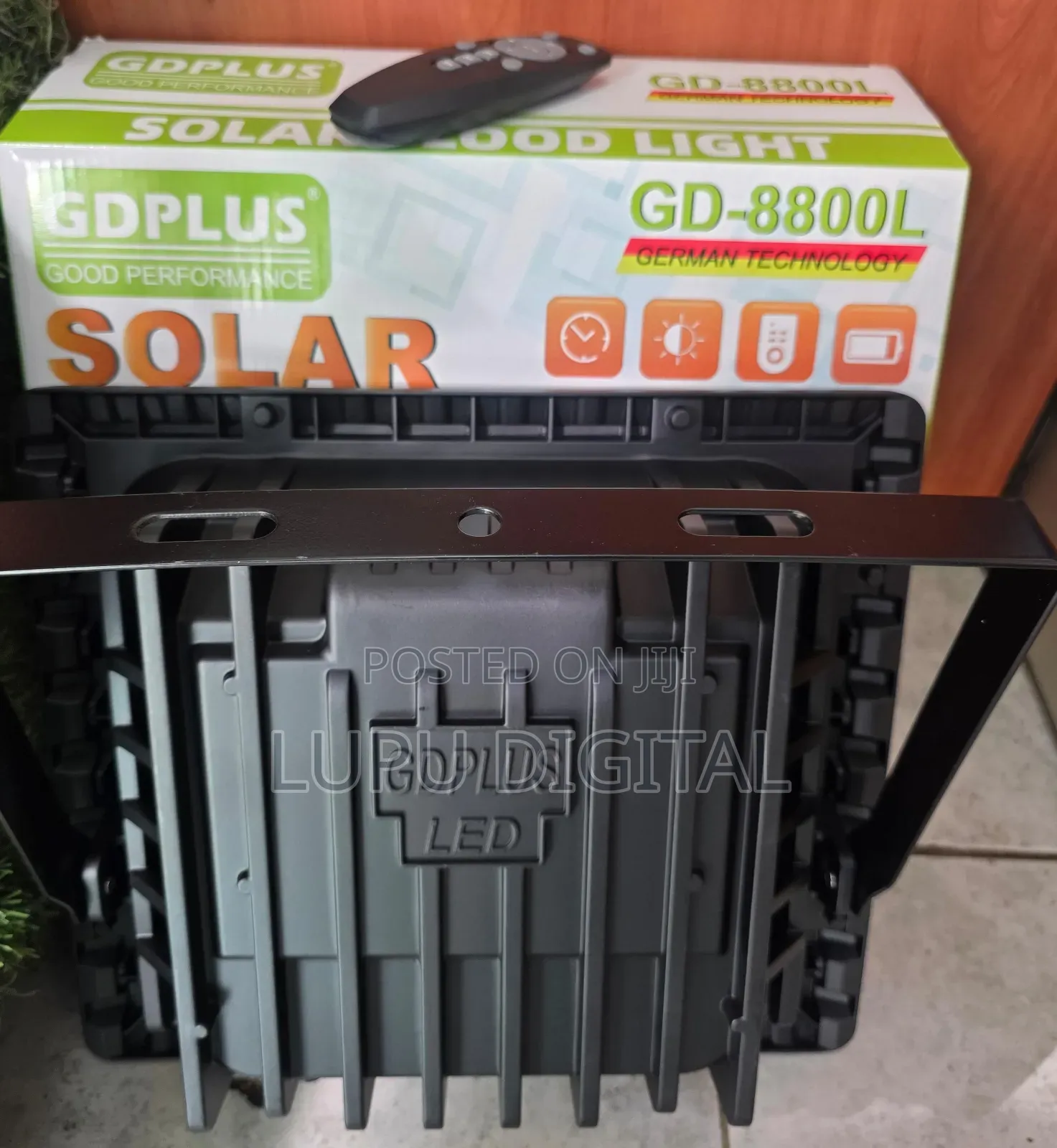 Gdplus Gd-8800l 100w Solar Led Flood Light Daylight Ip67