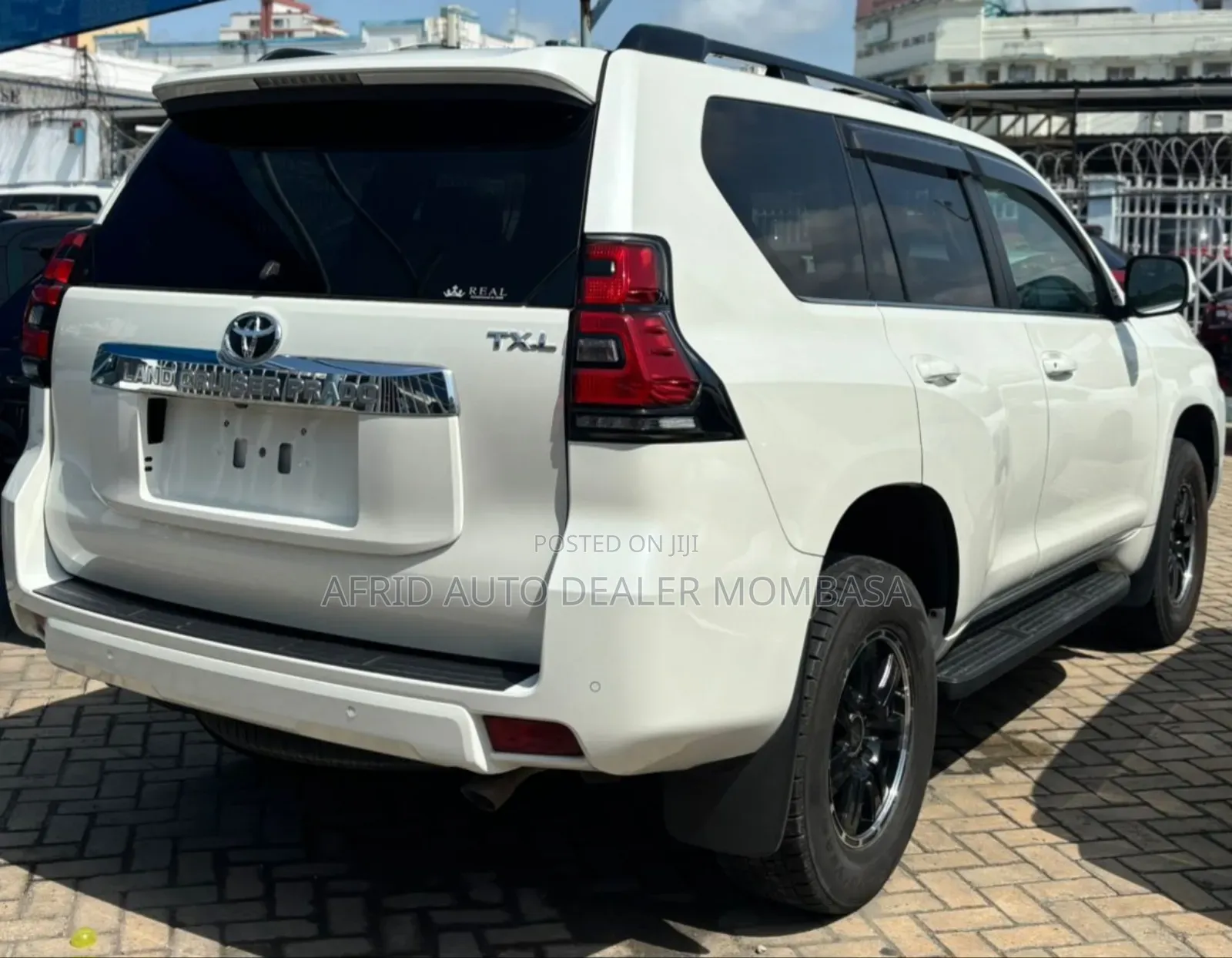 Toyota Land Cruiser Prado 2.8 2018 White