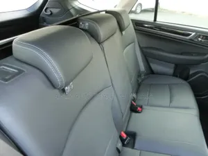 Subaru Outback 2.5i AWD 2019 Gold