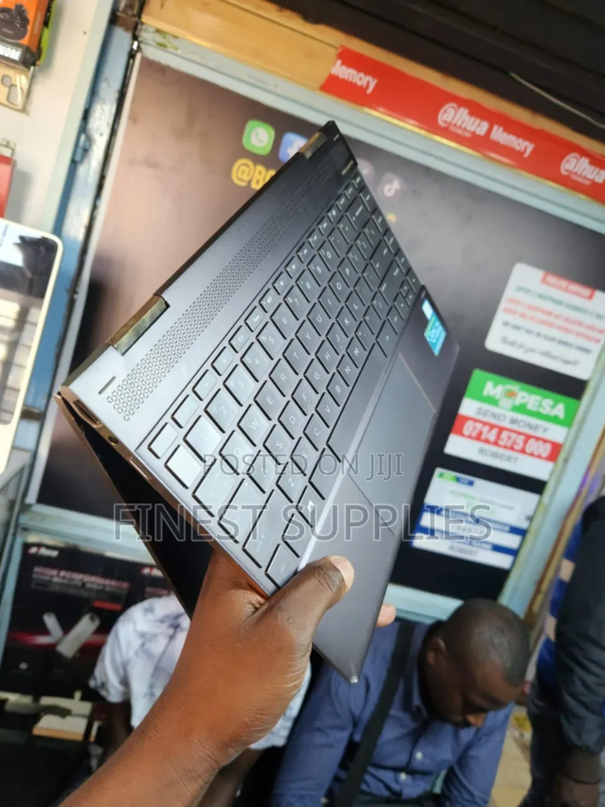 Laptop HP 14-Dq2031tg 4GB Intel Celeron HDD 128GB