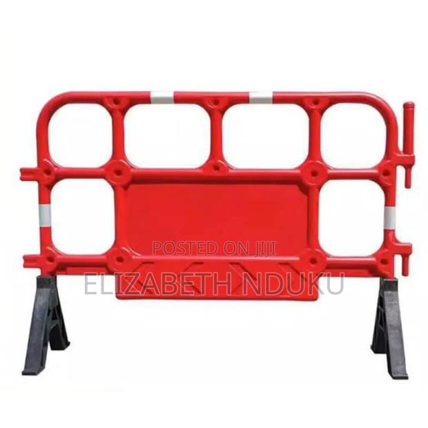 Uv -Protected Plastic Barrier - main view