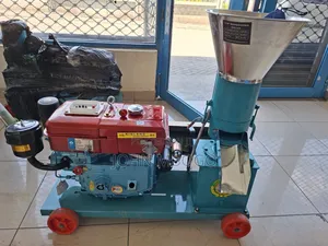 Feed Pelletixer Machine - Diesel Engine .