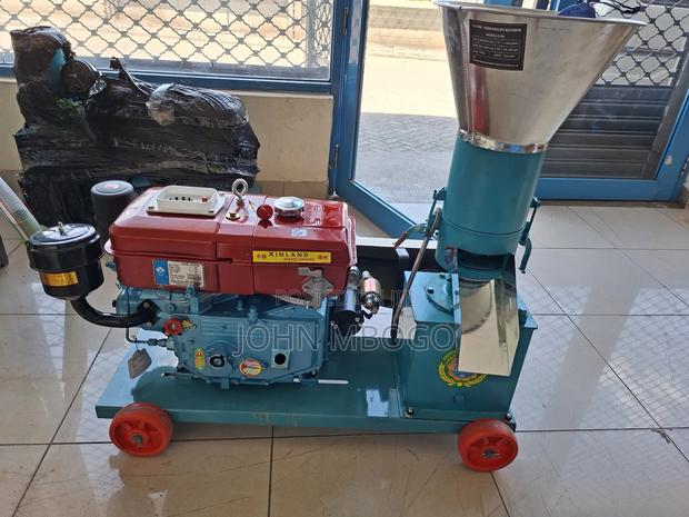 Feed Pelletixer Machine - Diesel Engine . - thumbnail 2