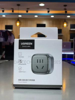 Ugreen Black Label Travel Adapter. - thumbnail 3