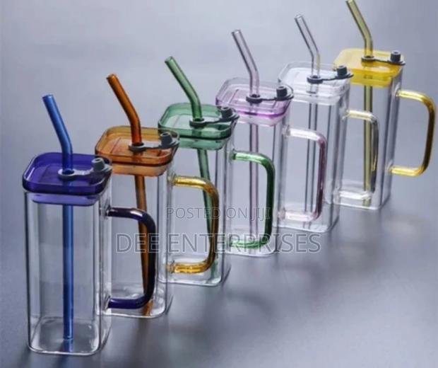 Borosilicate Square Glass Smoothie With Glass Coloured Straw +Cover