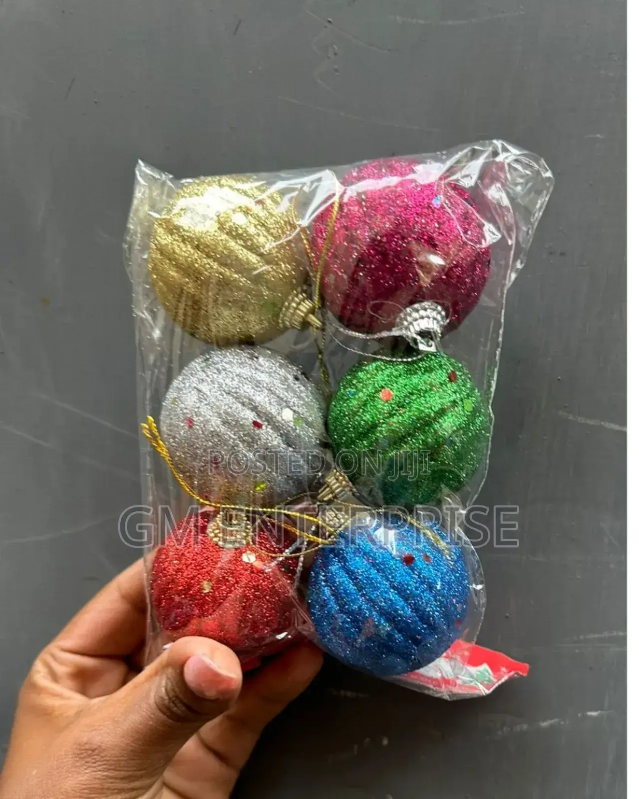 *Christmas Mixed Colors Balls