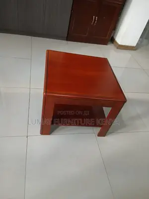 Modern Mahogany Coffee/Pulpit Table