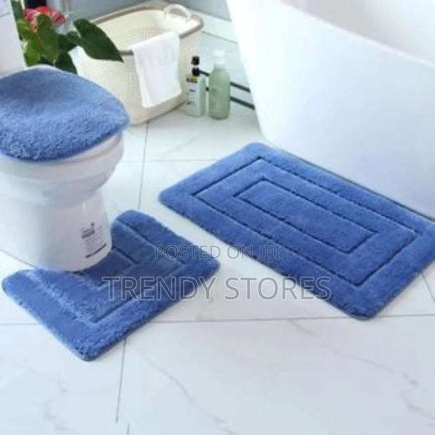 Non Slip Bathroom Mat - main view