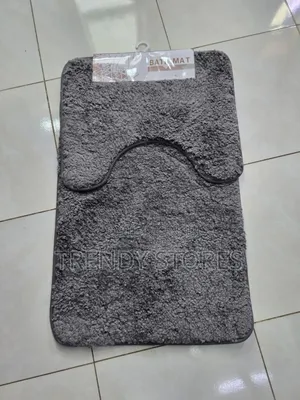 Ultra-soft Plush Bath Mat