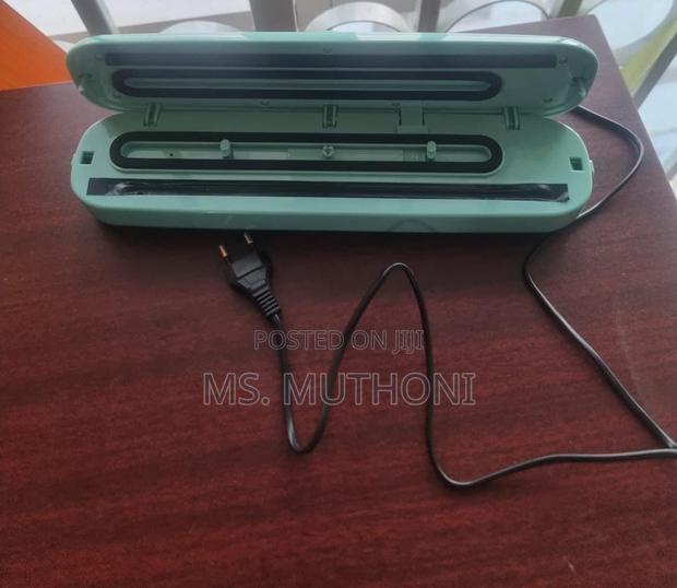 Swift Sealing Vacumm Machine for Home Use - thumbnail 5