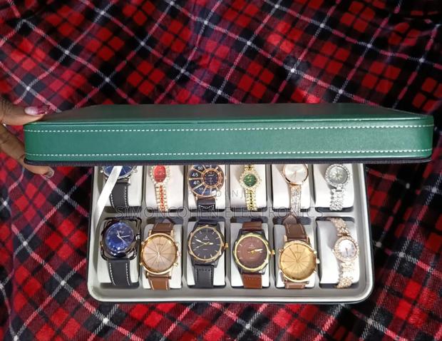 12 Slots Watch Organizer/Storage Box - thumbnail 4
