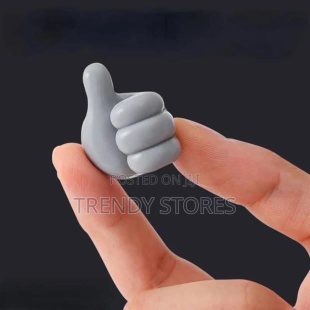 Self-adhesive Thumb Hooks