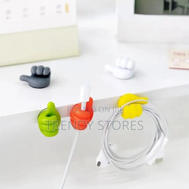 Self-adhesive Thumb Hooks