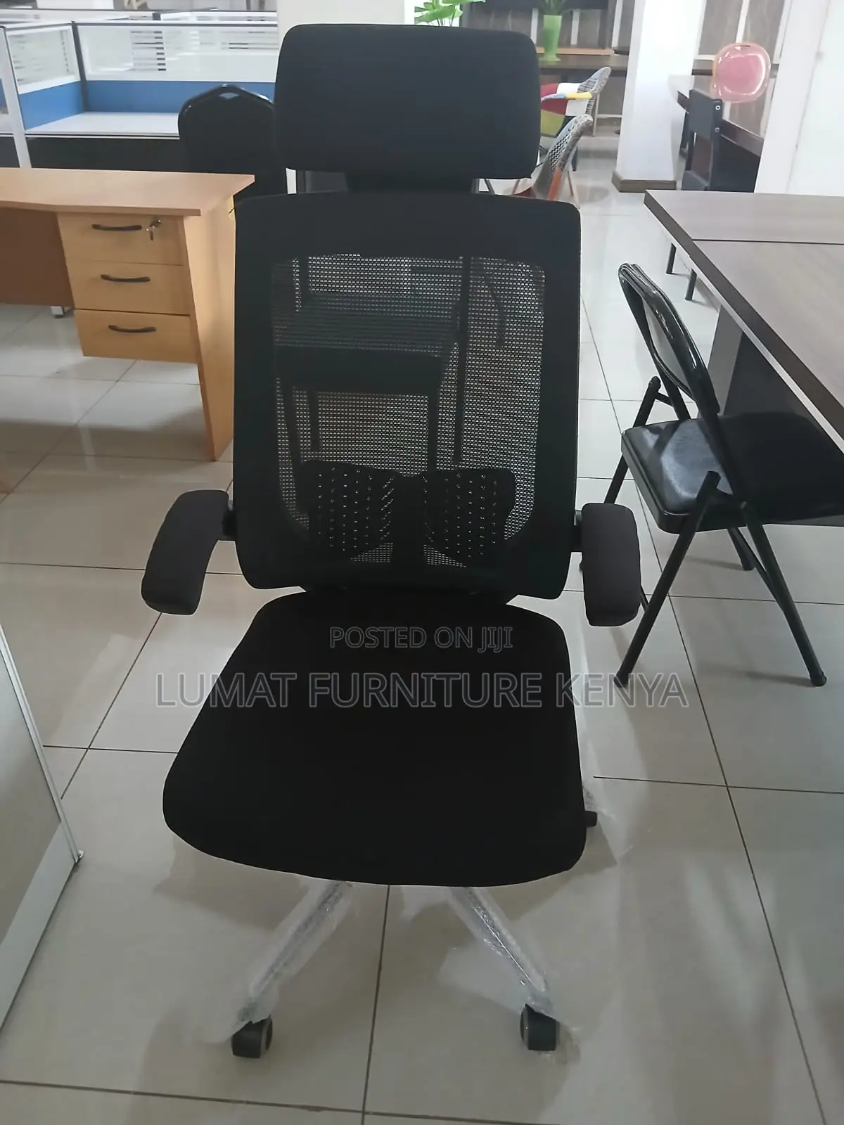 Hand Flipping Mesh Office Seat