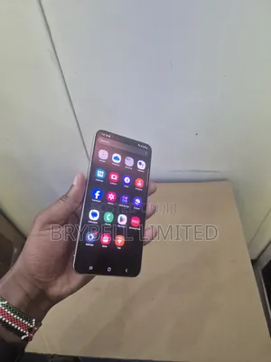 Samsung Galaxy S22+ 5G 256 GB Gold