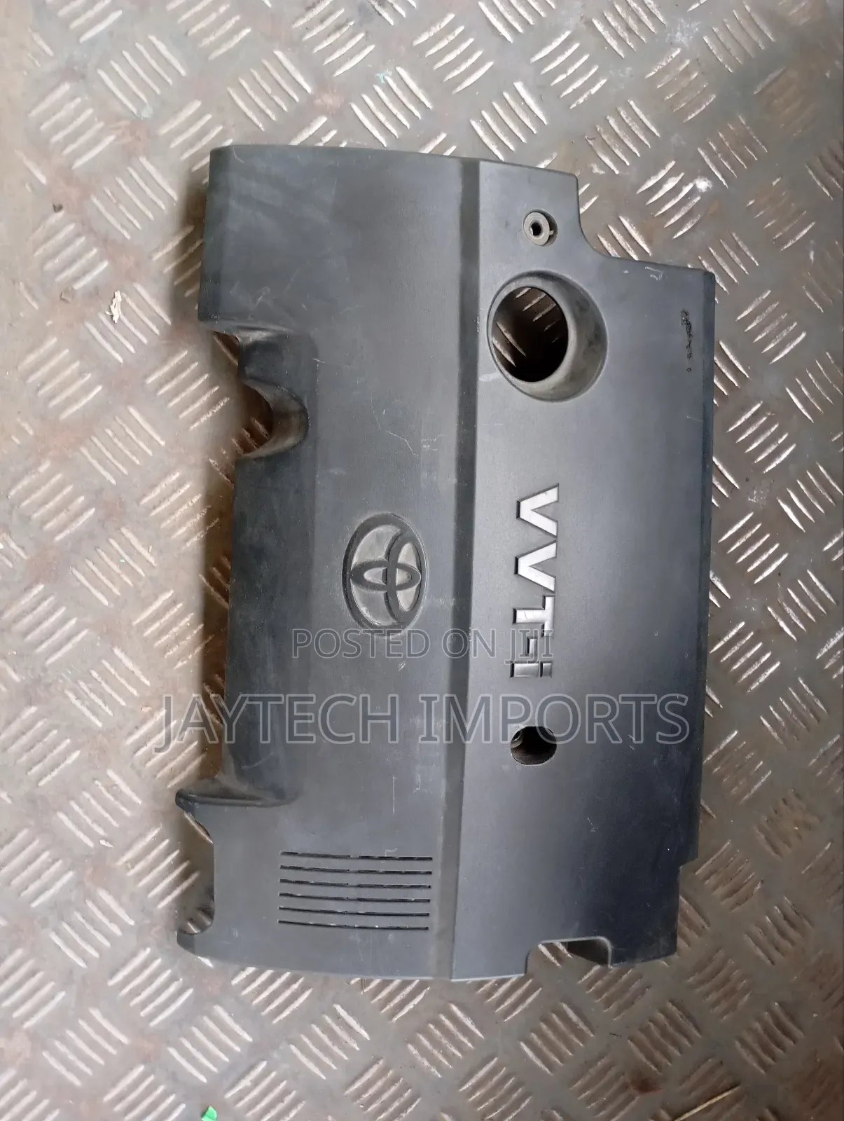 1nz Engine Top Cover