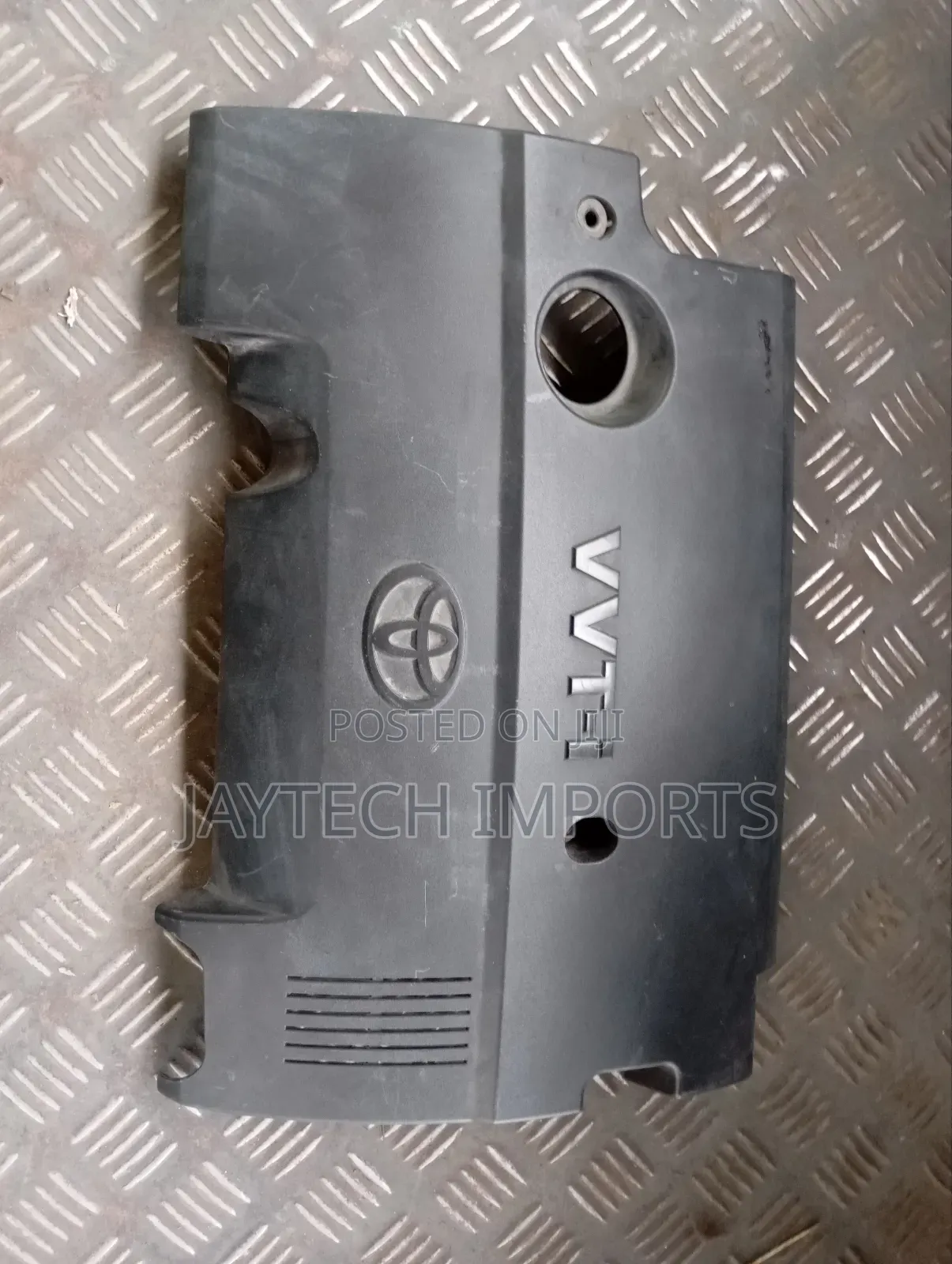 1nz Engine Top Cover