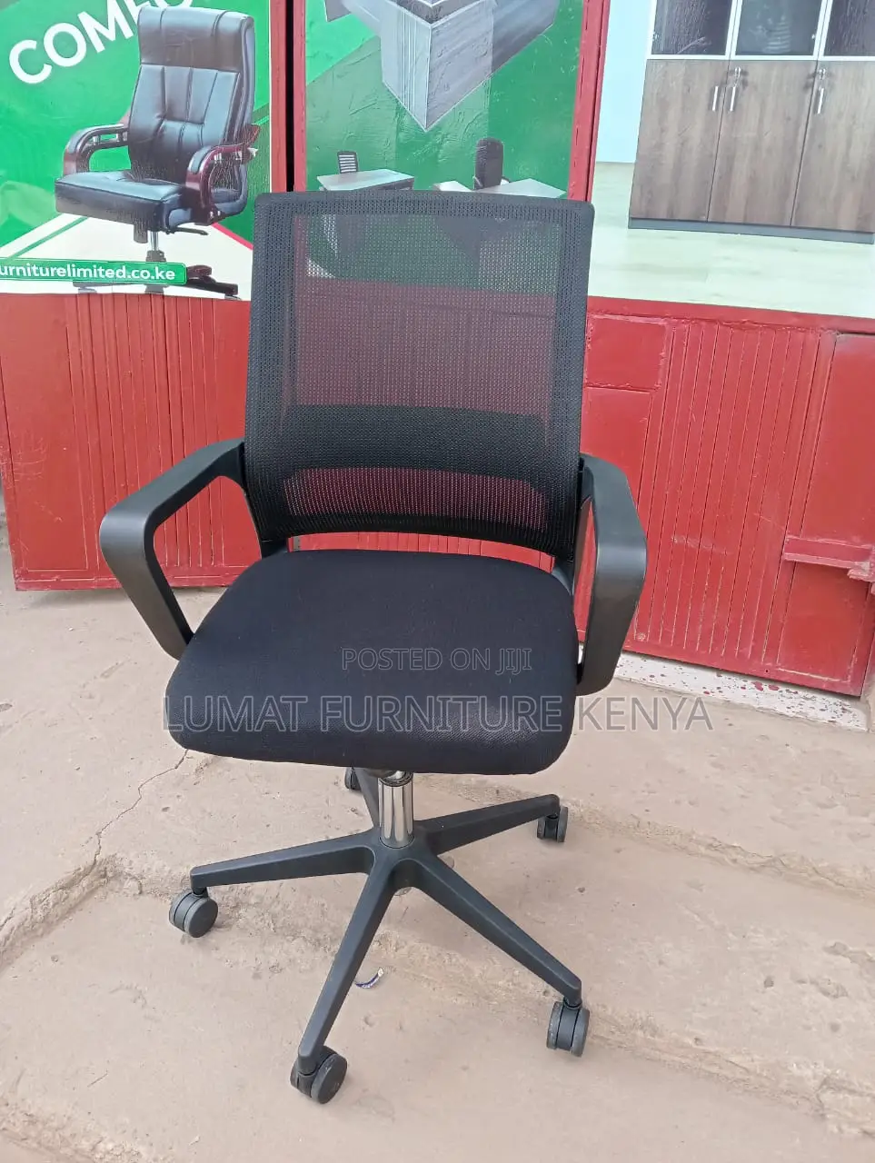 Standard Office Swivel Chair