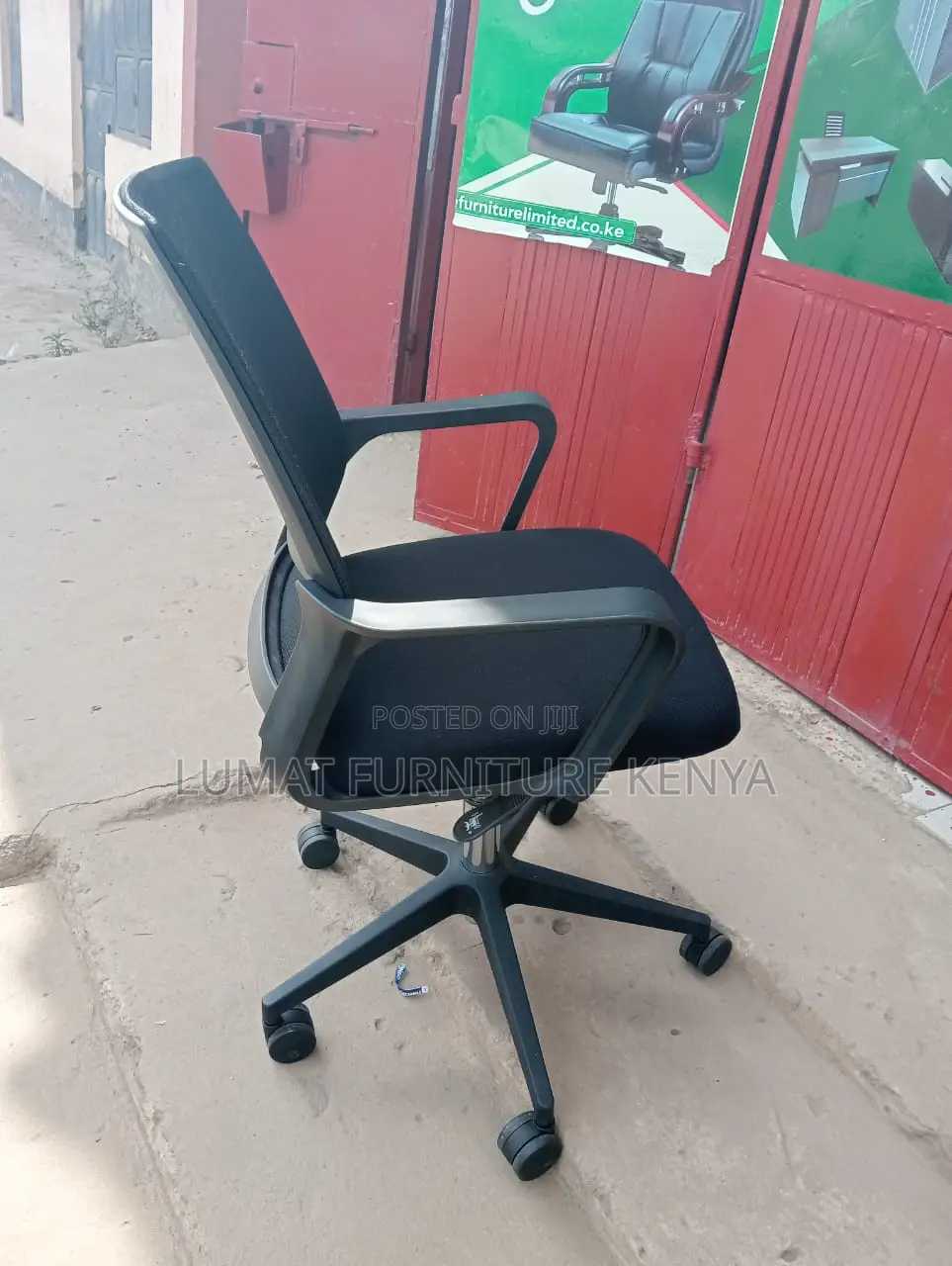 Standard Office Swivel Chair