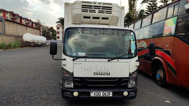 Isuzu 2017 White