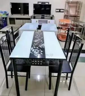 White 4 Sitter Dinning Table