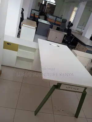Contemporary Office Desk