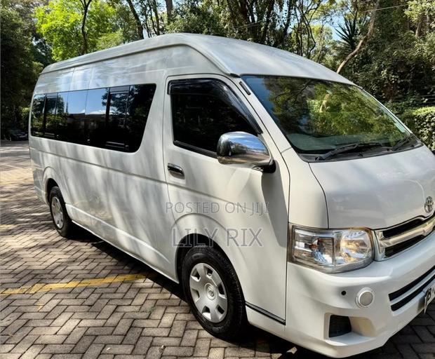 Toyota HiAce 2018 White - thumbnail 5