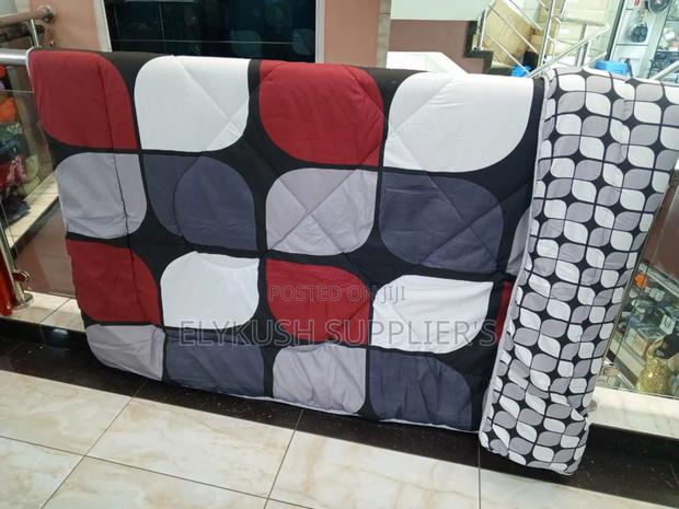 Binded Duvets
1 Duvet - thumbnail 3