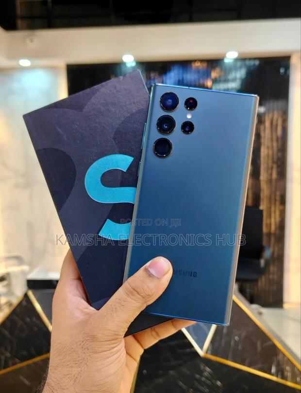 Samsung Galaxy S22 Ultra 5G 256 GB Blue - main view