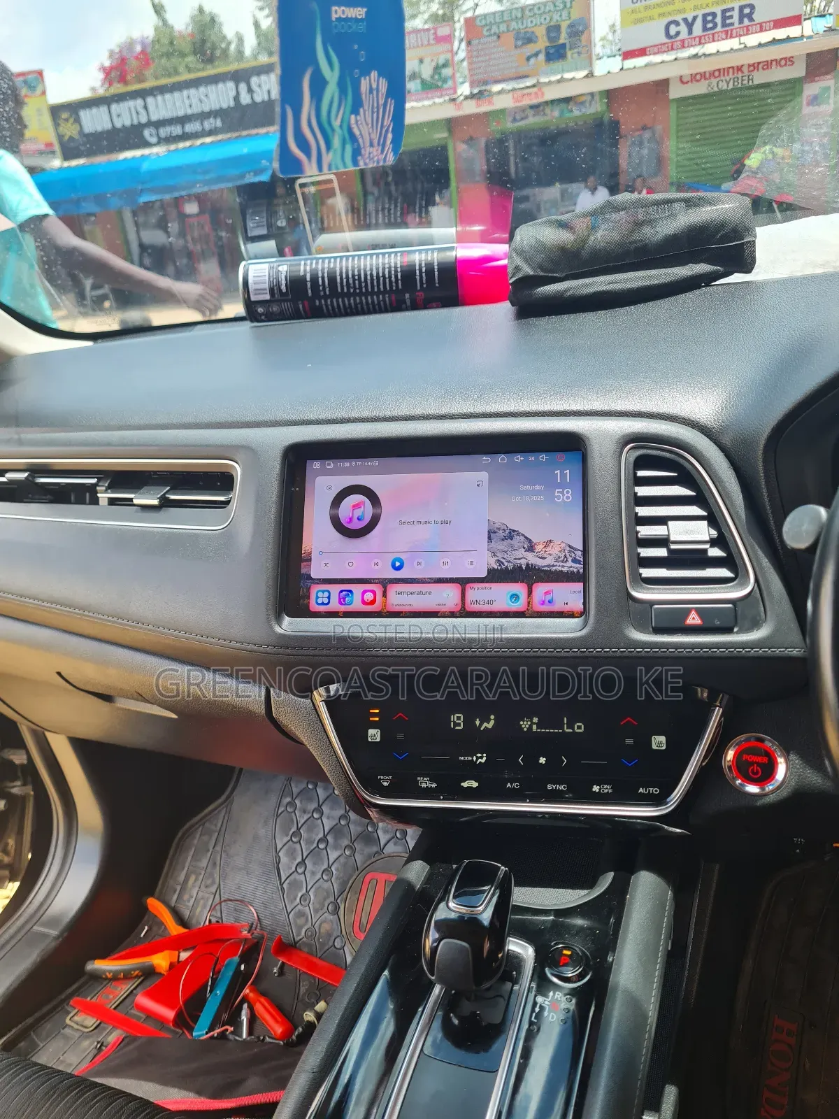 Honda Vezel 2015-2022 Fitted With High End Android Radio 128+6 Gb