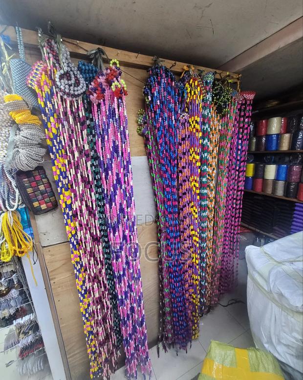 Saloon Curtain Beads - thumbnail 3