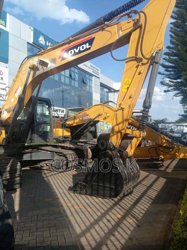 Excavator Foreign Used - thumbnail 2