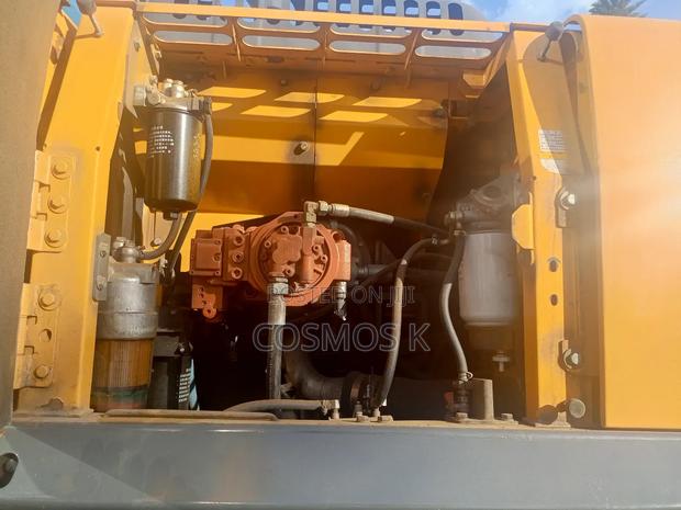 Excavator Foreign Used - thumbnail 5