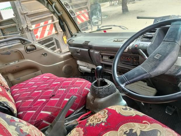 Isuzu NQR 4.3 . - thumbnail 3