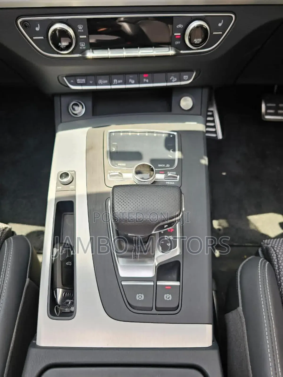 Audi Q5 2.0T Premium AWD quattro 2019 Gray