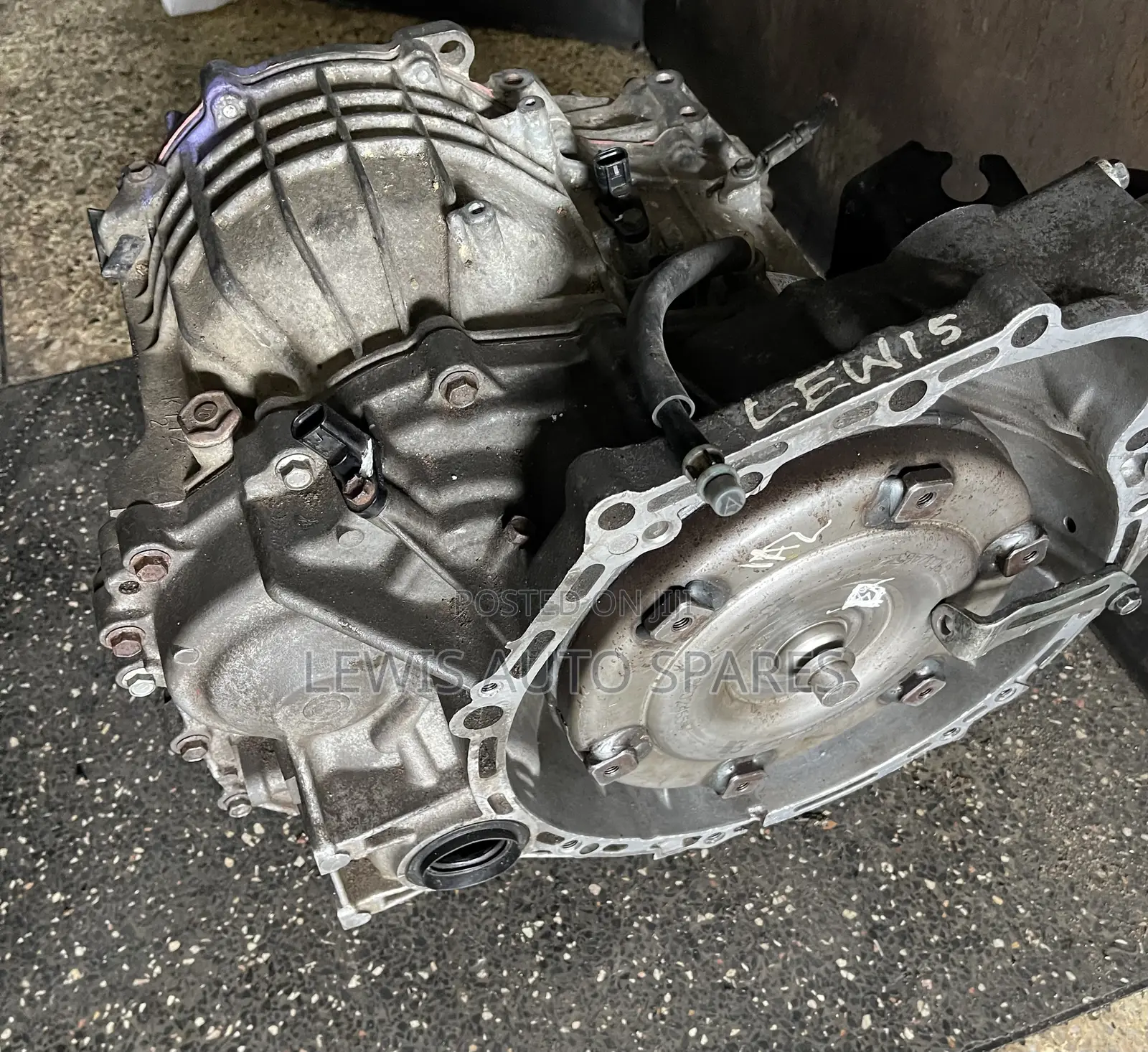Noah,Voxy,Isis Platana, Premio Gearbox 1az 2wd