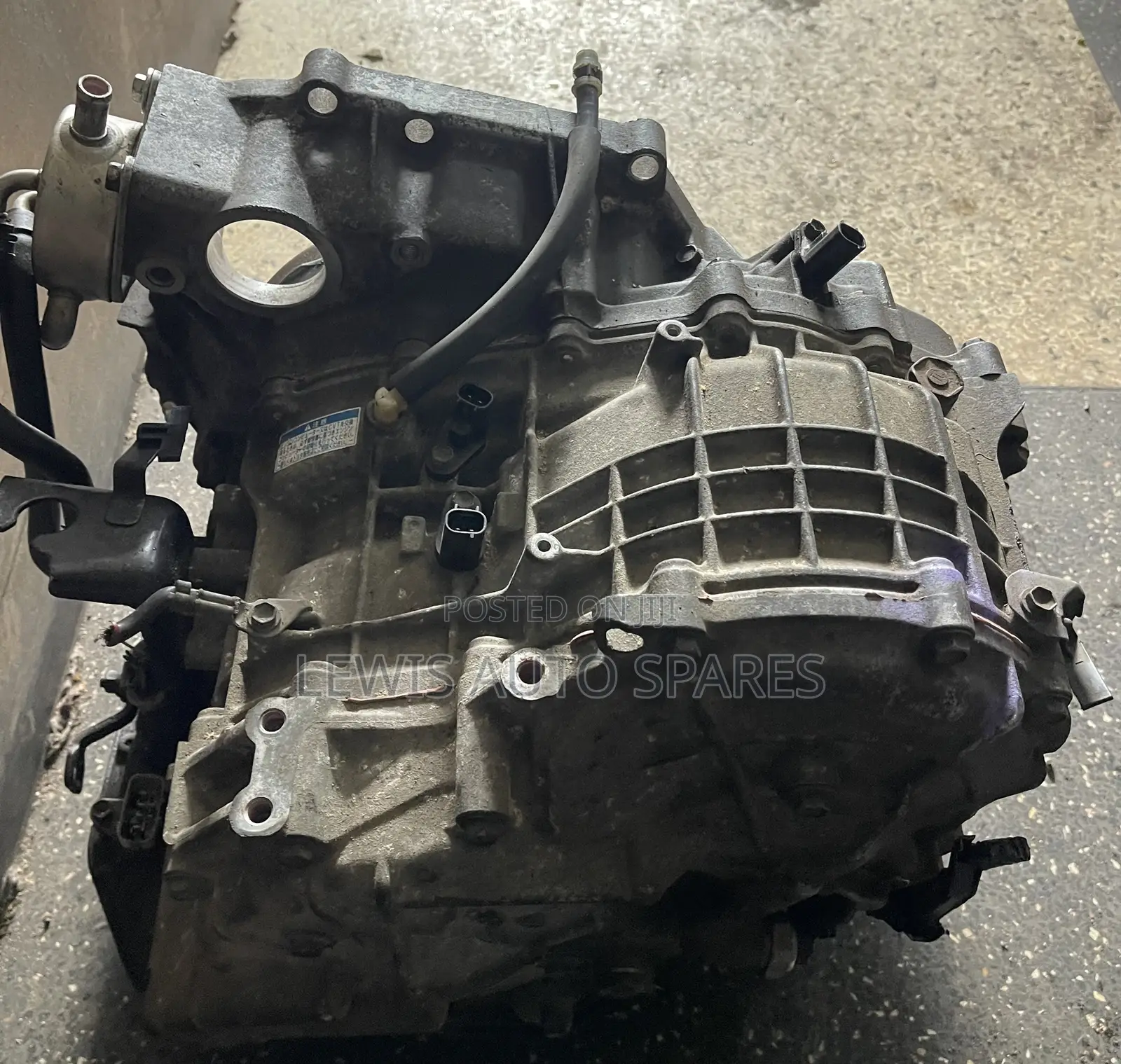 Noah,Voxy,Isis Platana, Premio Gearbox 1az 2wd