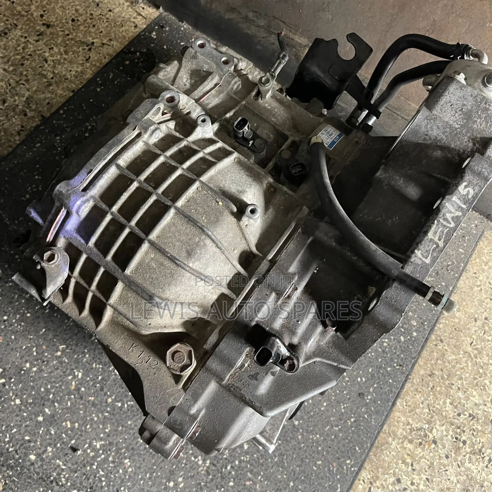 Noah,Voxy,Isis Platana, Premio Gearbox 1az 2wd