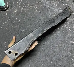 Nissan Hardbody Navara Front Lower Crossmember