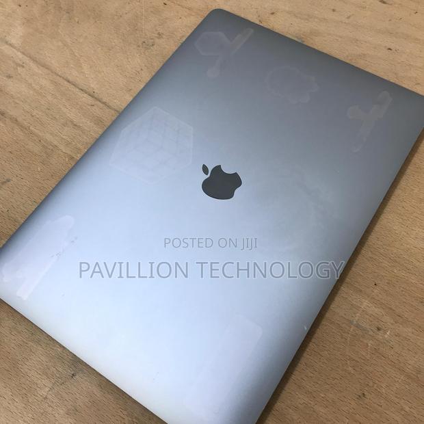 Laptop Apple MacBook Pro 2017 16GB Intel Core I7 SSD 512GB - thumbnail 3