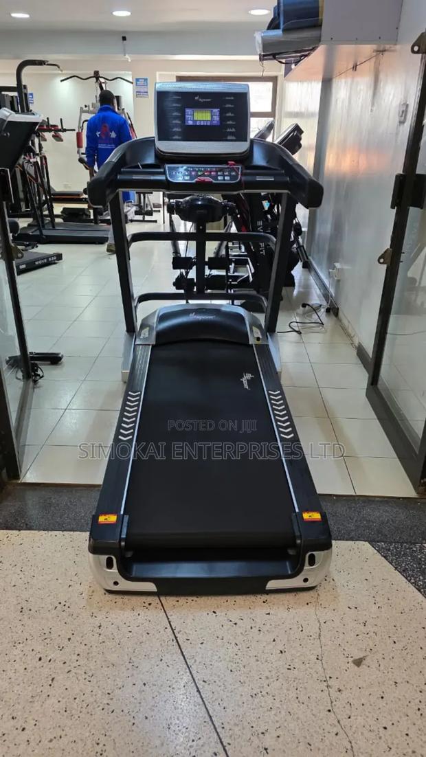 5hp Elip Tesla Commercial Treadmill